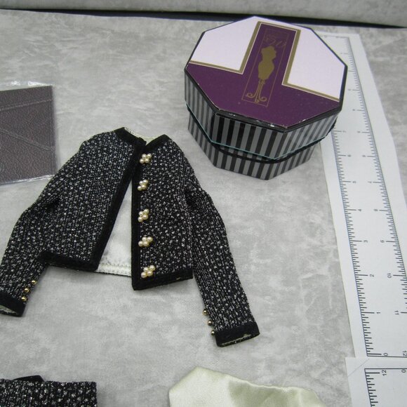 Tonner Tyler Wentworth Tailuer Classique Outfit for 16" Fashion Doll - Picture 8 of 9